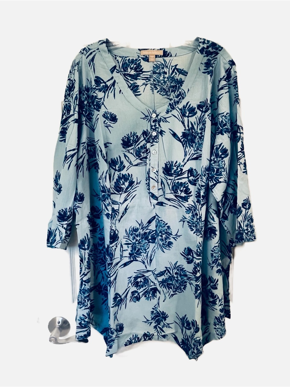 NWT Woman Within Woman’s Plus Light Blue and Navy Blue Floral Tunic Blouse 1X